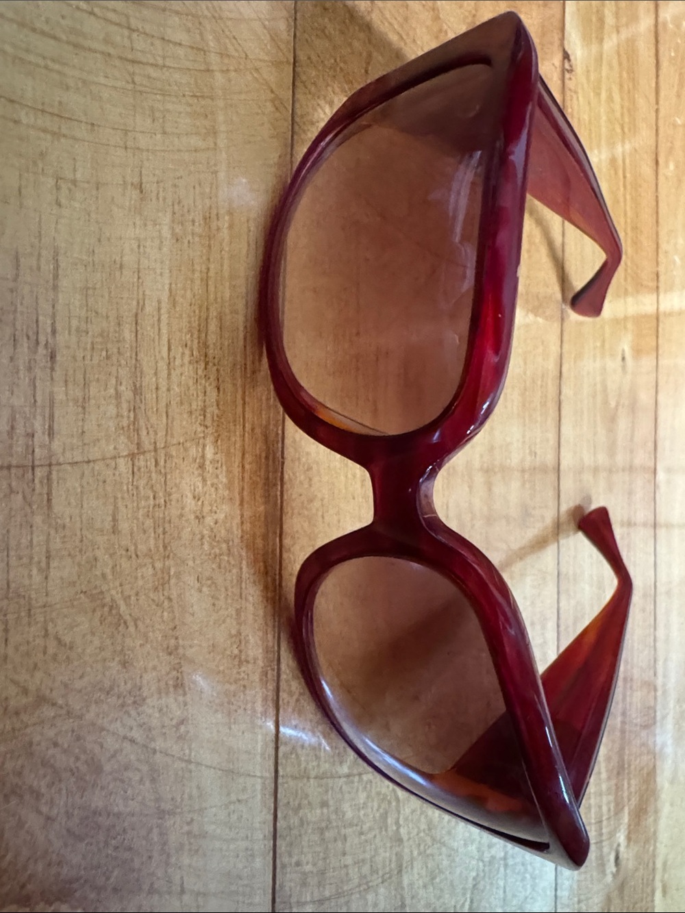 Fly Girls Sunglasses in Deep Red with White Case - Picture 2 of 5